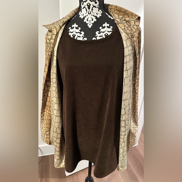 Allison Daley Vintage Crocodile Button Down Long Sleeve Shirt with Tank Top - Picture 2 of 13